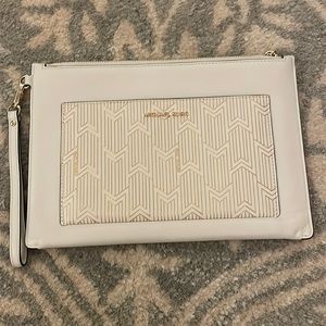 Michael Kors wristlet